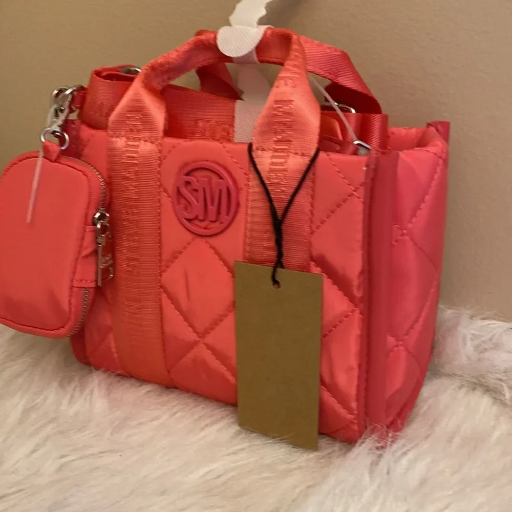 NWT Steve Madden Crossbody Bag w/ AirPod Case - Coral